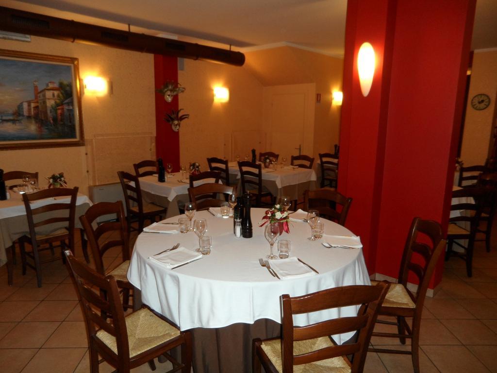 Locanda Gallo دولو المظهر الخارجي الصورة