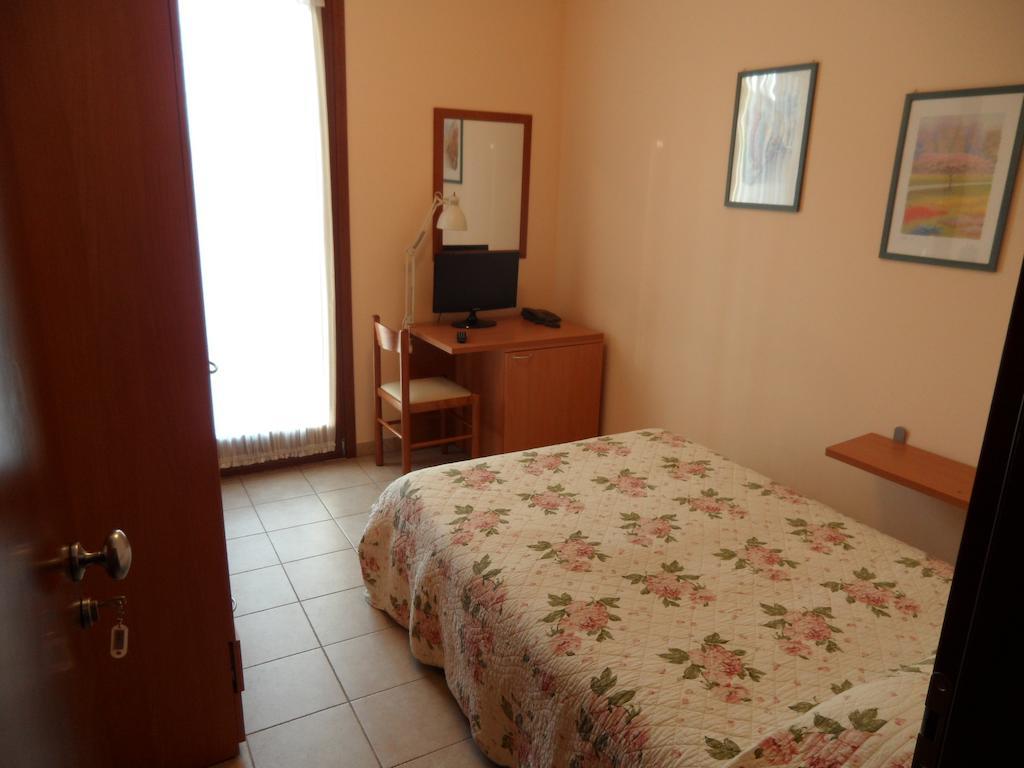 Locanda Gallo دولو الغرفة الصورة