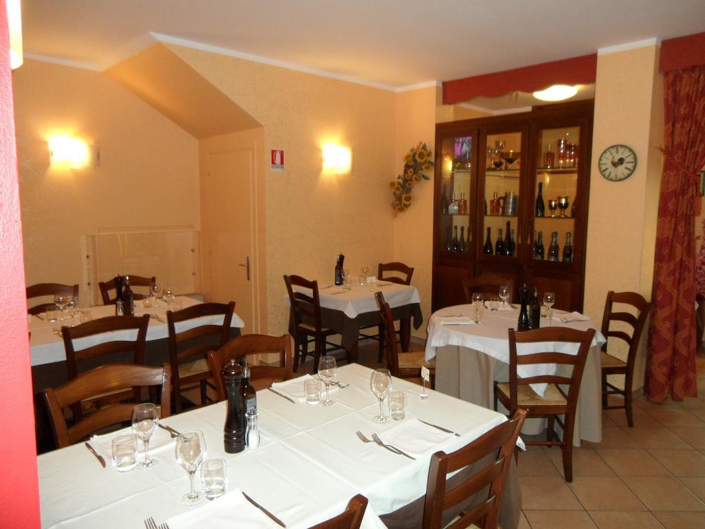 Locanda Gallo دولو المظهر الخارجي الصورة